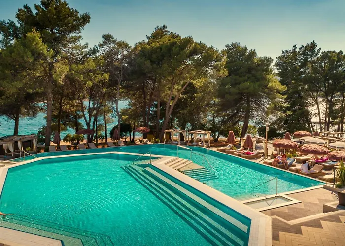 Resort Places Hvar By Valamar 4*